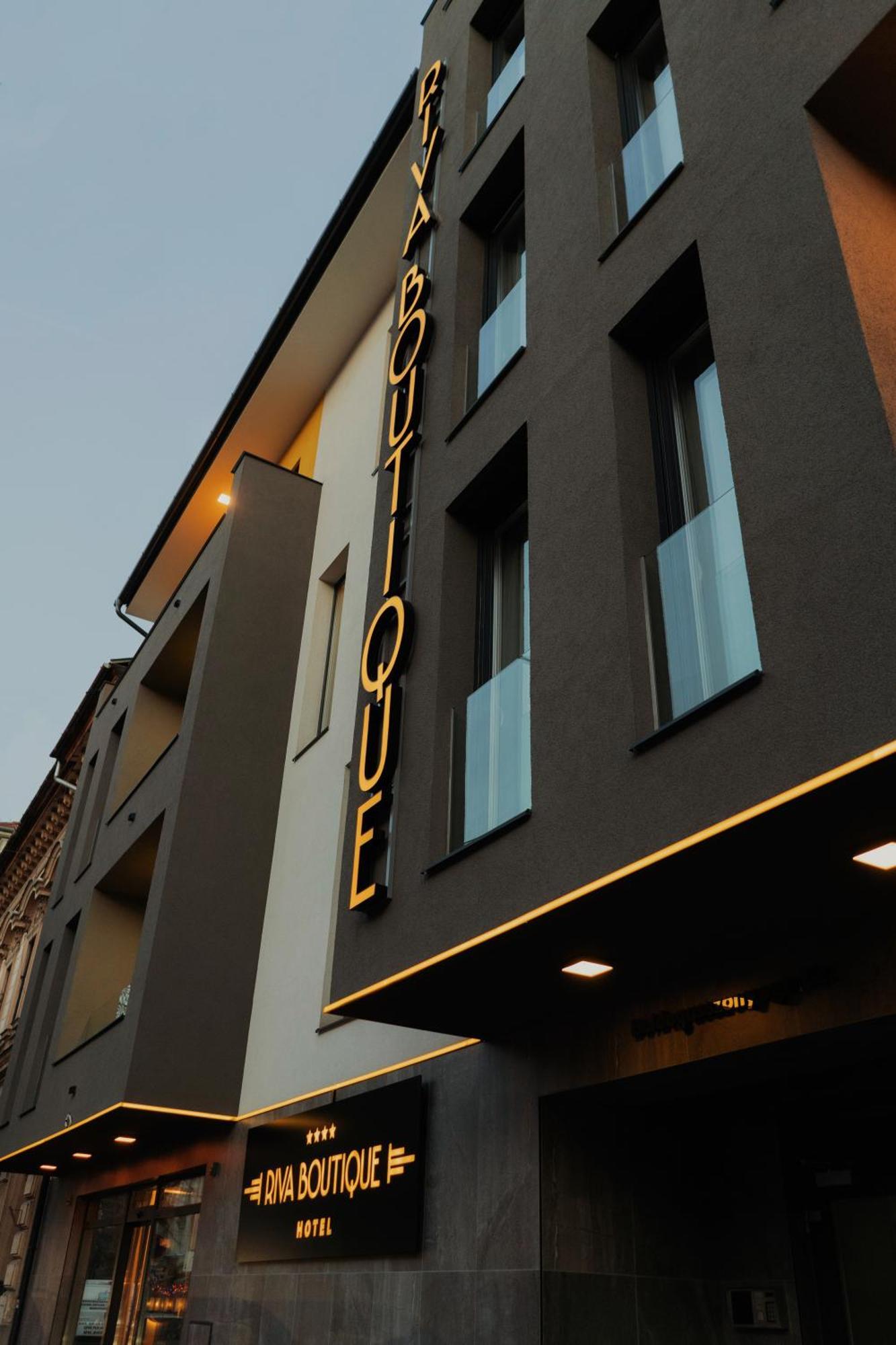 Riva Boutique Hotel Szeged Bagian luar foto