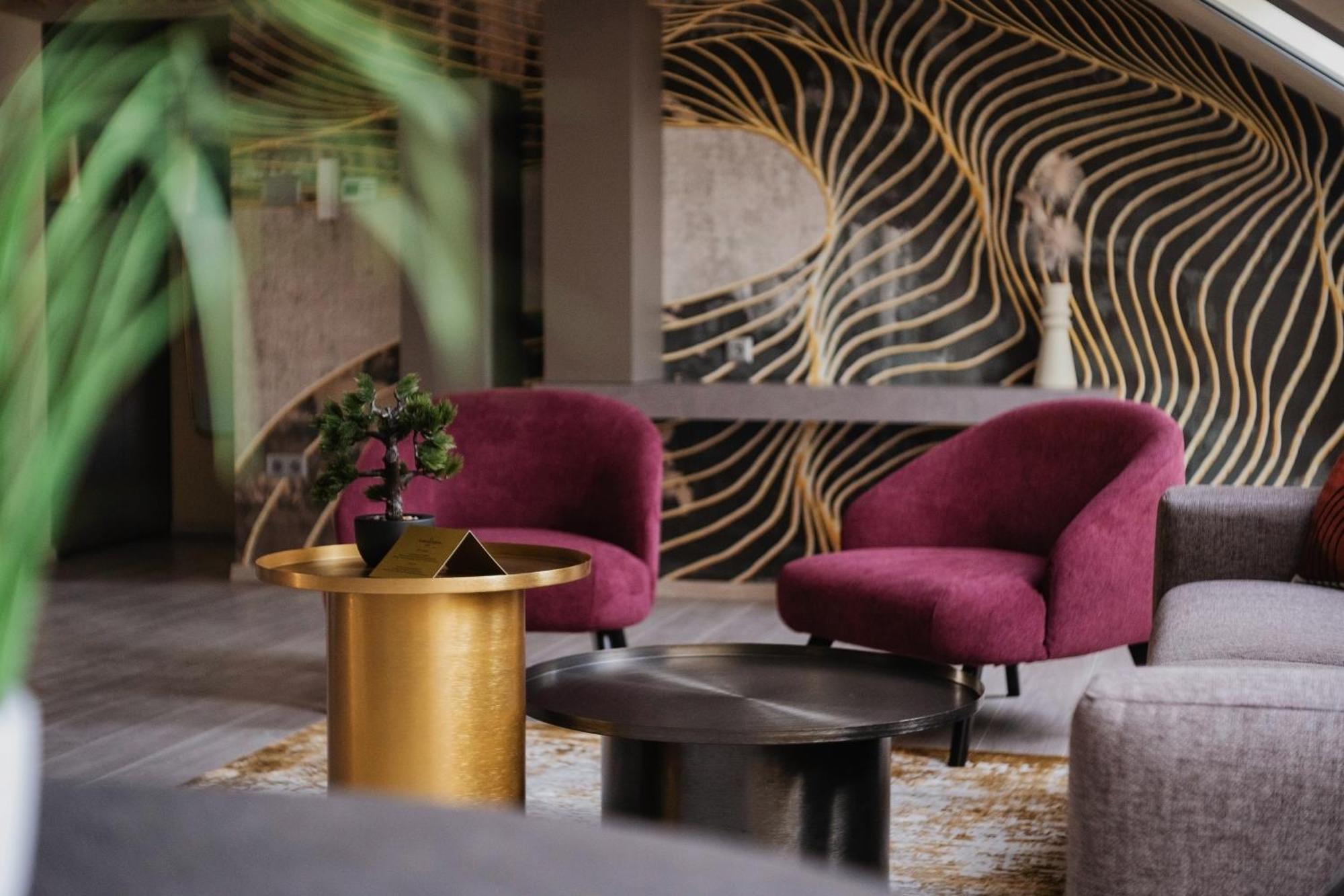 Riva Boutique Hotel Szeged Bagian luar foto