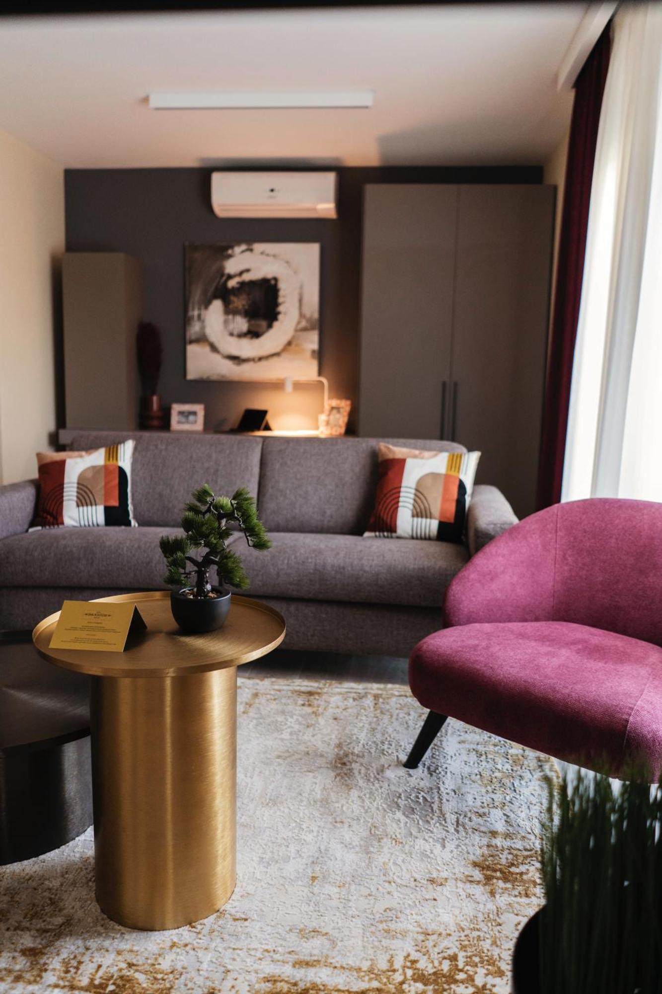 Riva Boutique Hotel Szeged Bagian luar foto