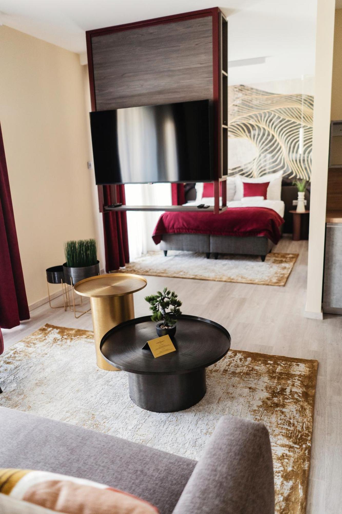 Riva Boutique Hotel Szeged Bagian luar foto